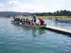 Warren holds Aus men